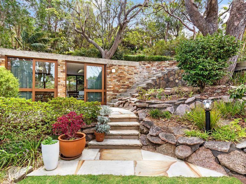 77 Kyle Parade, Kyle Bay, NSW 2221, Sale & Rental History