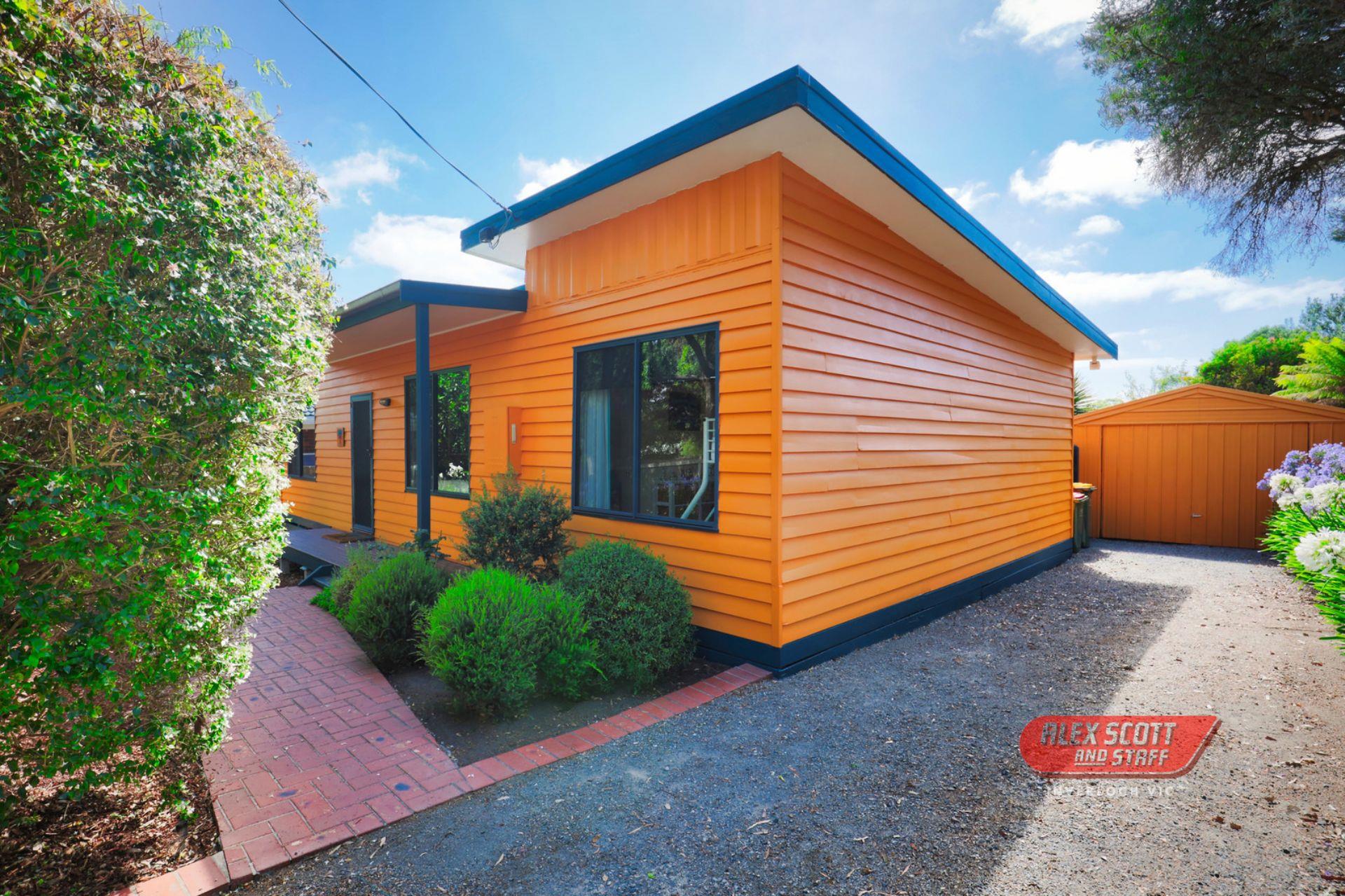 14 John Street Inverloch Vic 3996 14 John Street Inverloch Vic 3996