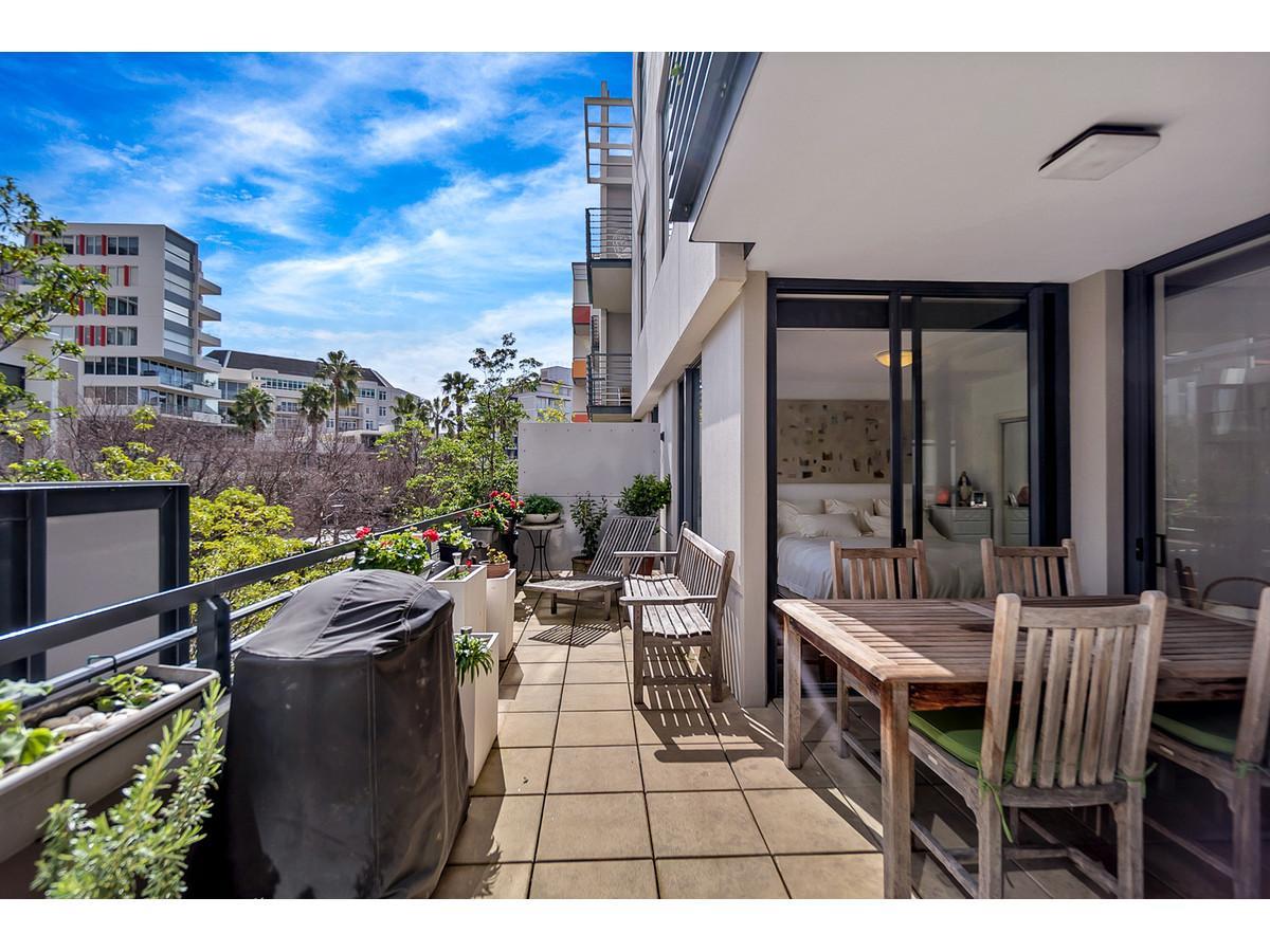 304/79 River Street, South Yarra, VIC 3141, Sale & Rental History
