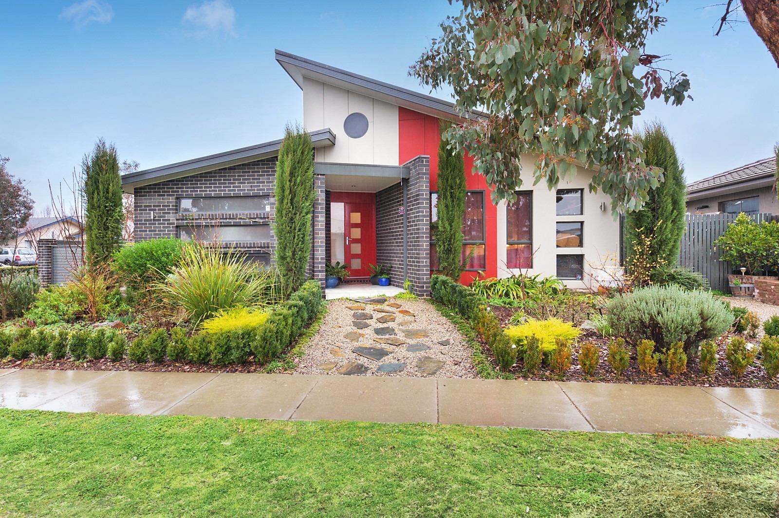 12 PHYLLIS FROST STREET, FORDE ACT 2914, Sale & Rental
