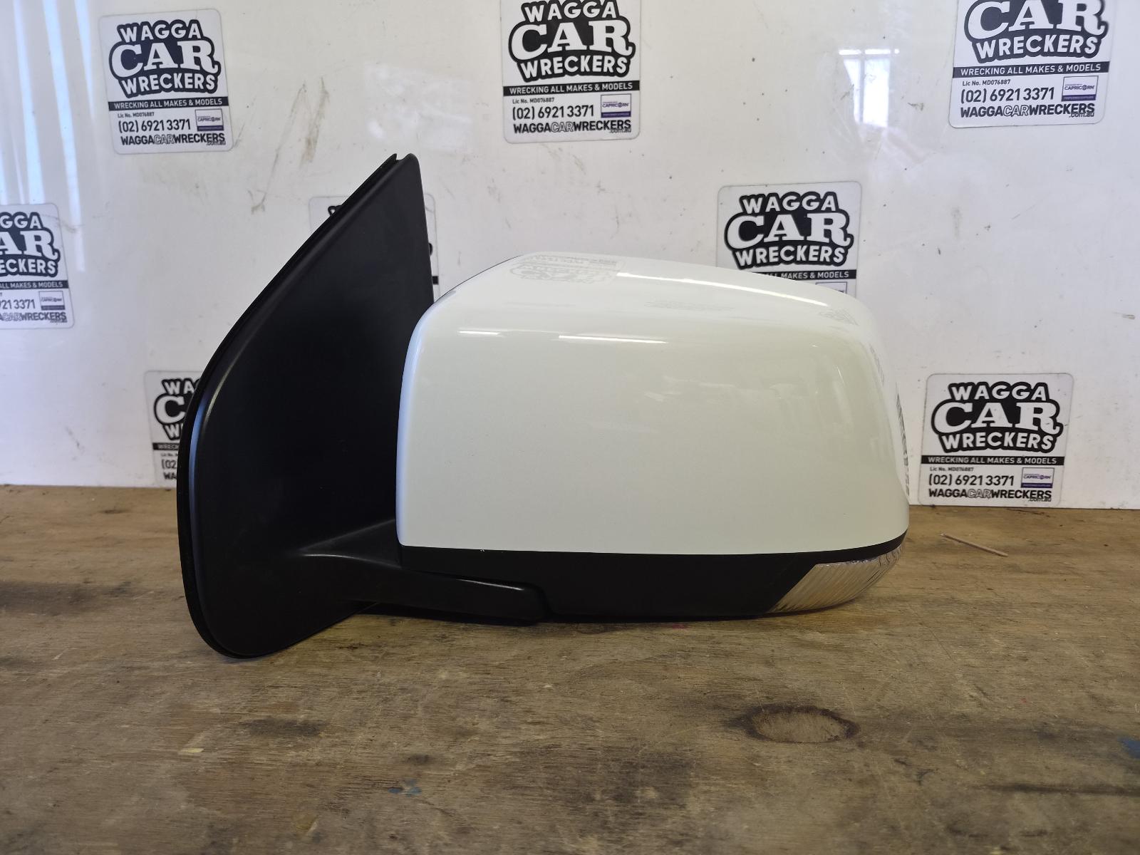 2014 Isuzu Dmax Left Door Mirror View Auto part Left Door Mirror Isuzu Dmax 2014
