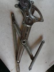 View Auto part Right Front Window Reg/Motor Mitsubishi Triton 2008