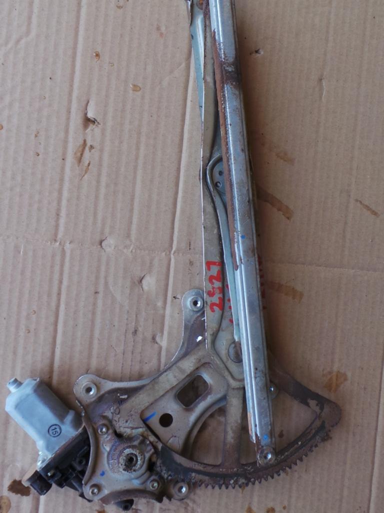 View Auto part Left Front Window Reg/Motor Mitsubishi Triton 2009