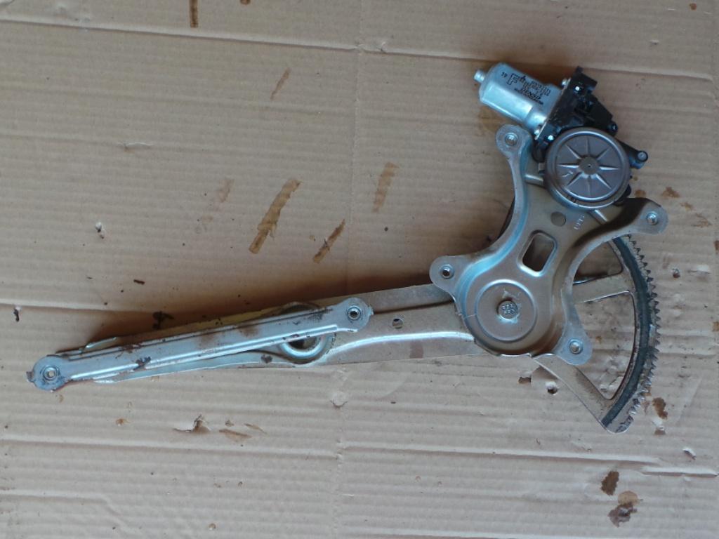 View Auto part Left Front Window Reg/Motor Mitsubishi Triton 2009