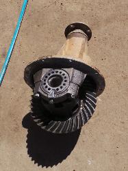 View Auto part Differential Centre Mitsubishi Triton 1996