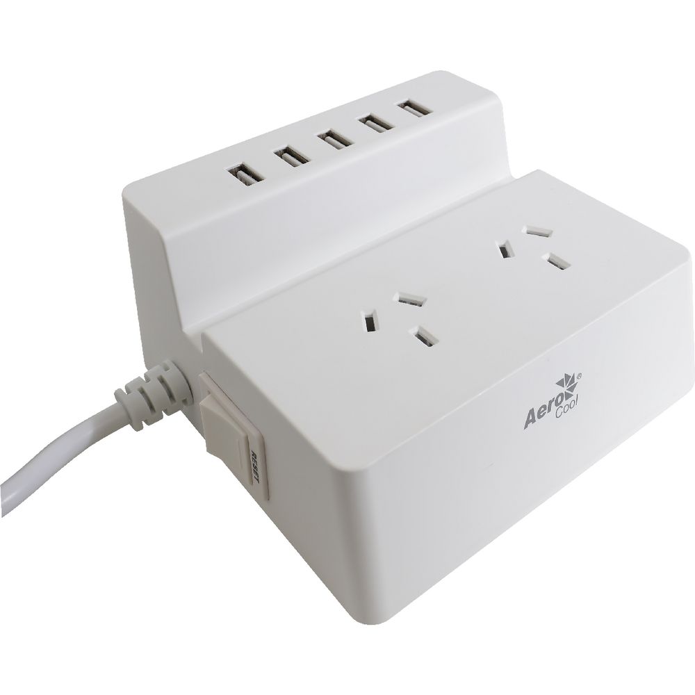 Aerocool 2 Outlet and 5 USB Port Power Board