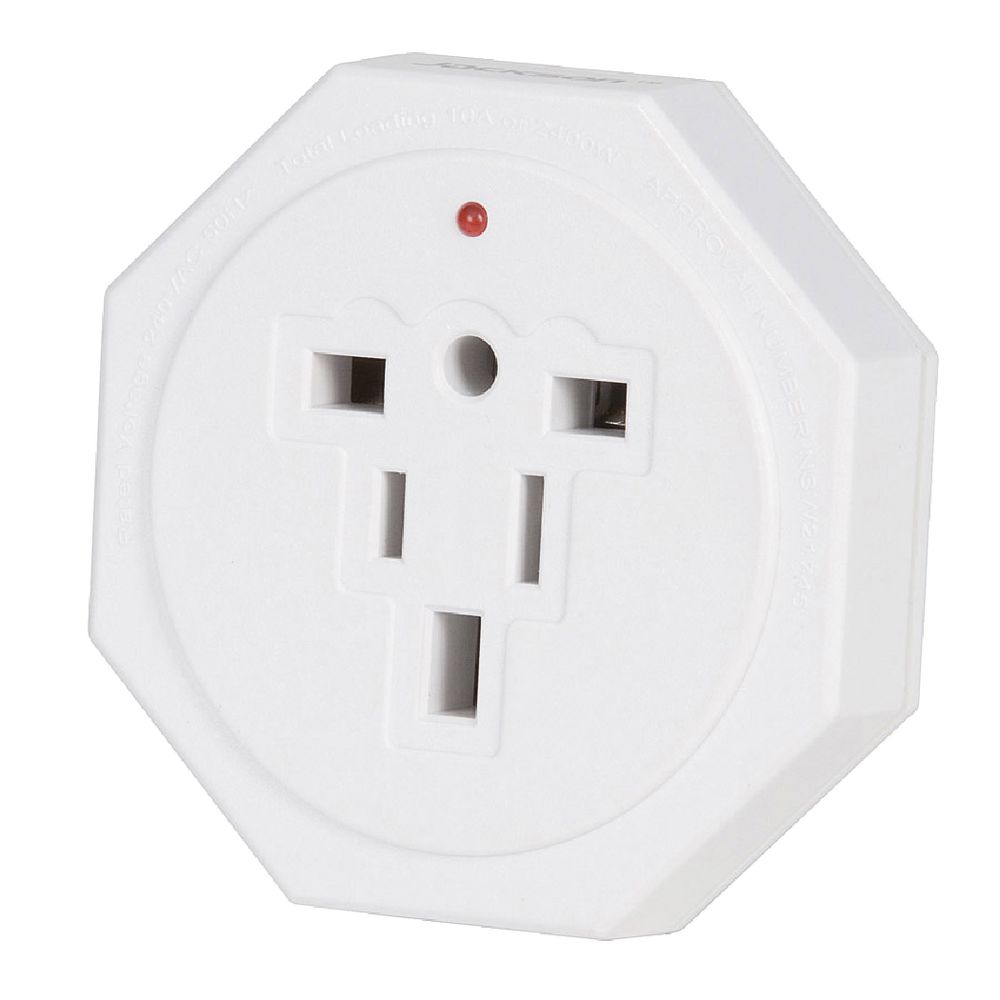 Jackson Visiting Tourist Travel Adaptor UK and USA