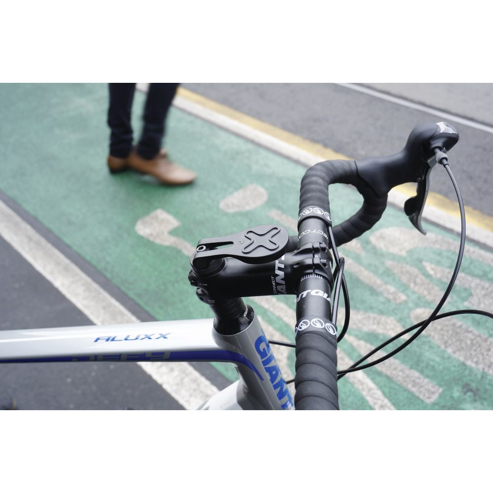 Studio Proper M Lock Car Mount