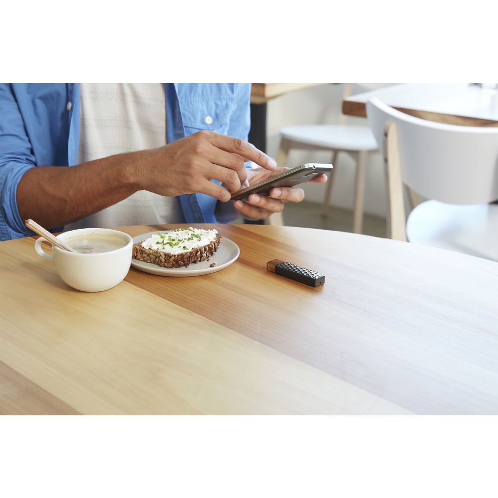 SanDisk Connect 16GB Wireless Stick USB Flash Drive