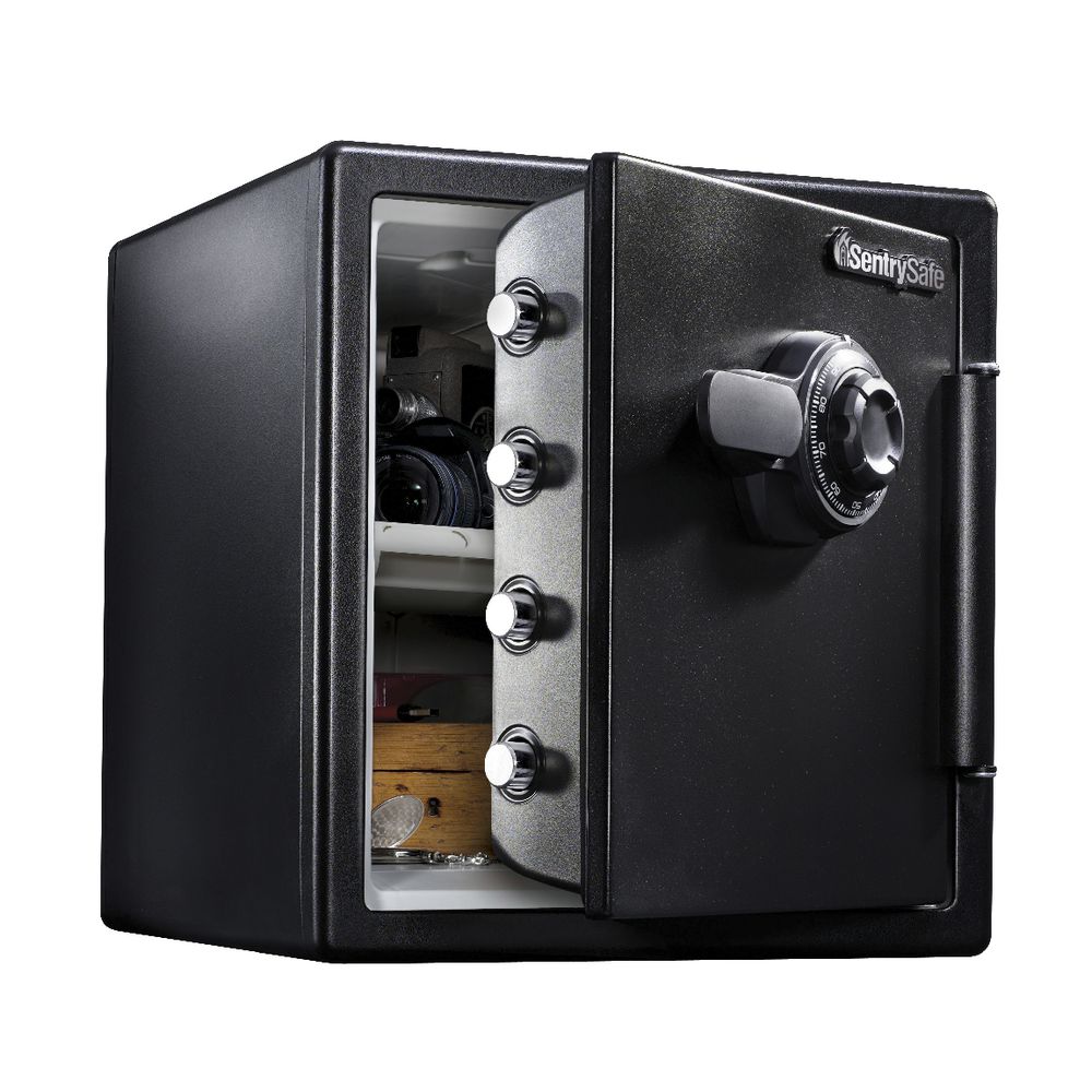 Sentry 33.6L Fire Water Safe