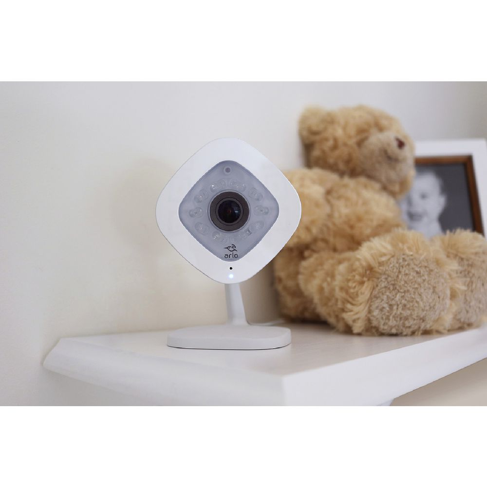 Netgear Arlo Q HD Security Camera with Audio VMC3040