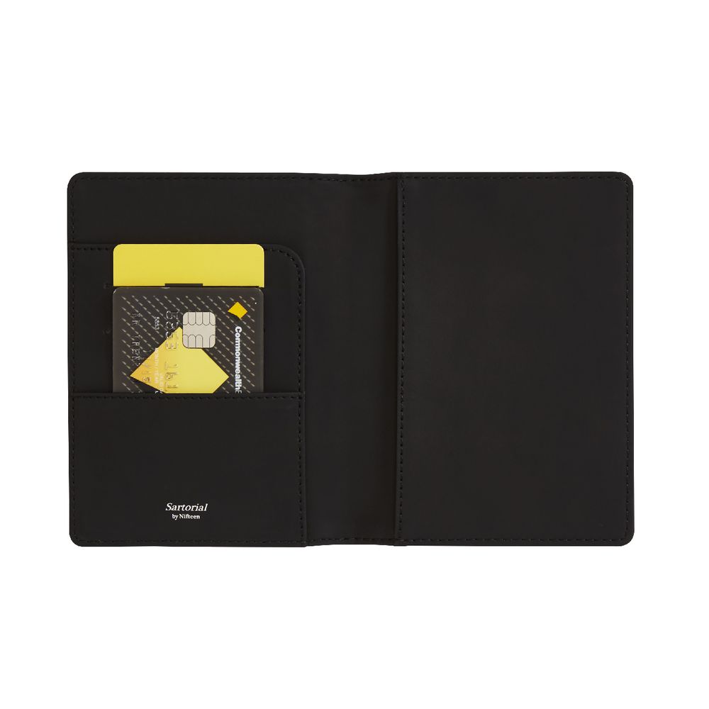Nifteen Leather Passport Holder Black