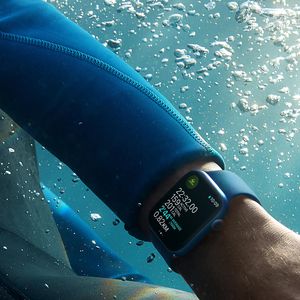 Apple Watch Series 7 45mm GPS Aluminium 