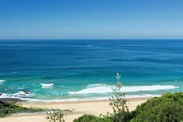 Bungan Beach