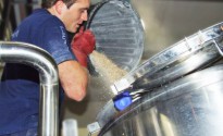 Mash_Head_Brewer_Position_Vacant Mash-Brewery-GrainPouring