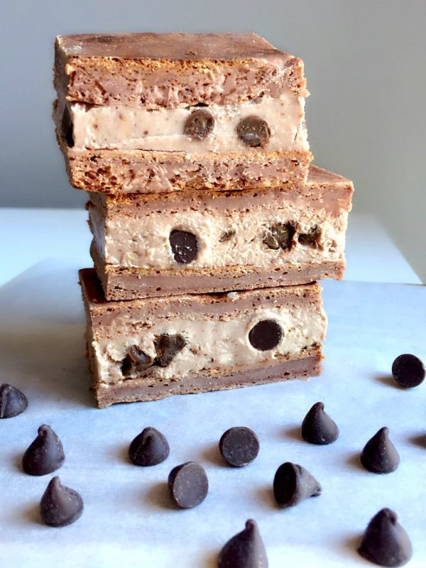 “Snickers” ice-cream sandwiches 110 calories "Snickers" ice-cream sandwiches 110 calories