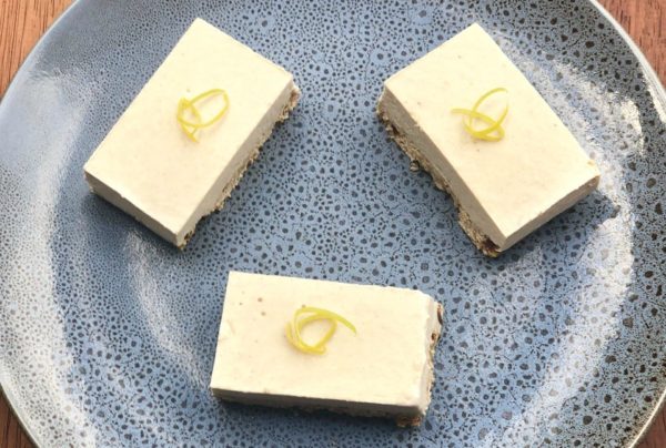 Vegan Coconut and Lemon Cheesecake Slice Vegan Coconut and Lemon Cheesecake Slice