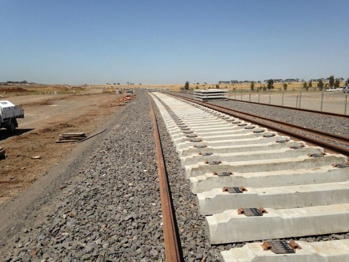 How new rail lines are built... in two minutes How new rail lines are built... in two minutes