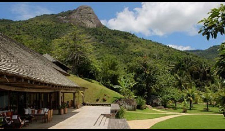 Twilight Breaking Dawn Honeymoon House Available For Rent For 4 000 Per Night Urban