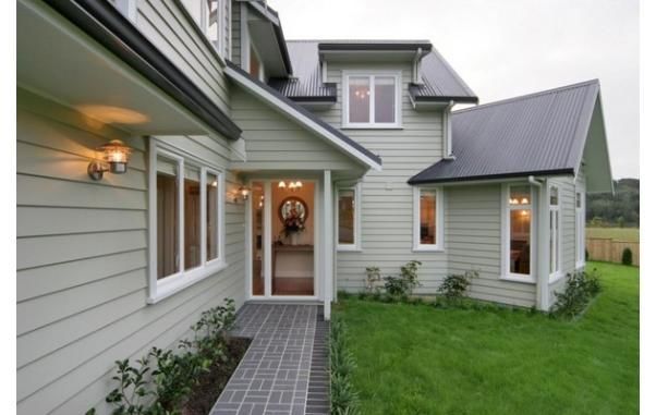 Offering Best Experts to Reduce Cost of the Building