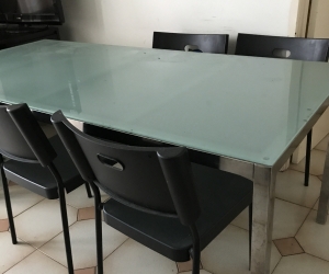 Dining Table and 3 chairs -FREE