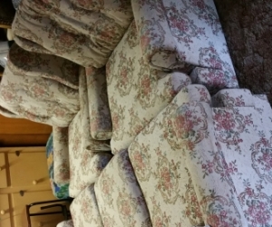Lounge suite