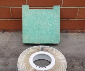 Lot-3 Hanimex la ronde slide carousel & slides