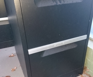 Two filing cabinets, 2drawer and three drawer