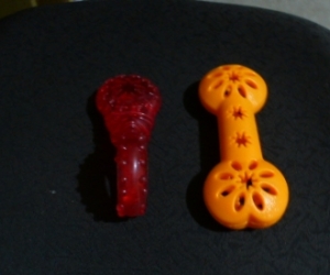 2 DOG TOYS