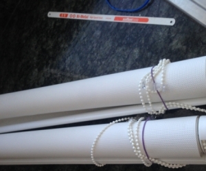 2 x cream blinds - new cond