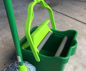Mop and bucket