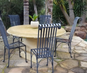 Outdoor table with 5 chairs