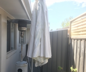 Outdoor umbrella
