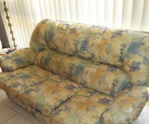 # Seater Loung plus 2 recliner chairs