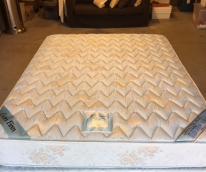 Queen size mattress and base ensemble