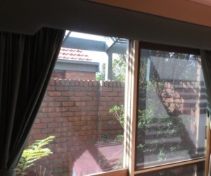 Drapes (blockout) and pelmet