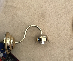 Brass wall light fighting