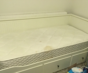 Ikea day bed & mattress