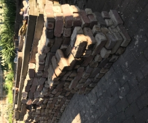 Bricks - tumbled - approx. 270.