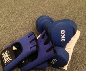 3kg weights and training gloves