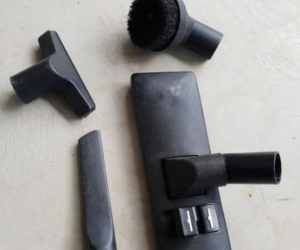 Vacuum cleaner heads