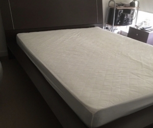 Queen Bed Base and Mattress