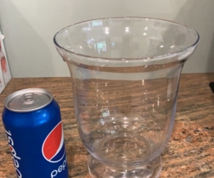 Glass vase