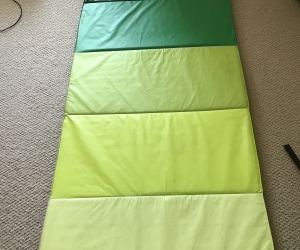 Foam gymnastic or play mat