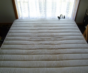 King size latex mattress