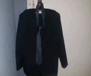 Mens Barrington suit..102 Reg