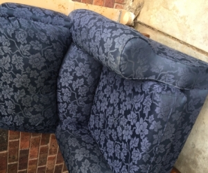 3 seater lounge and matching chair, Hoppers Crossing