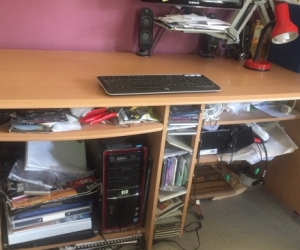 Desk as new
