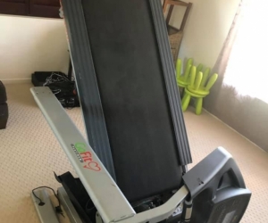 Free GoFit Platinum treadmill for parts.