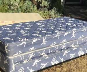 SINGLE BED WITH TRUNDLE (2 BEDS IN ONE)